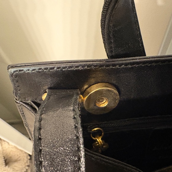 Salvatore Ferragamo Vara Bow petite handbag - Picture 12 of 16